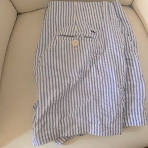 Vineyard Vines seersucker shorts size 8